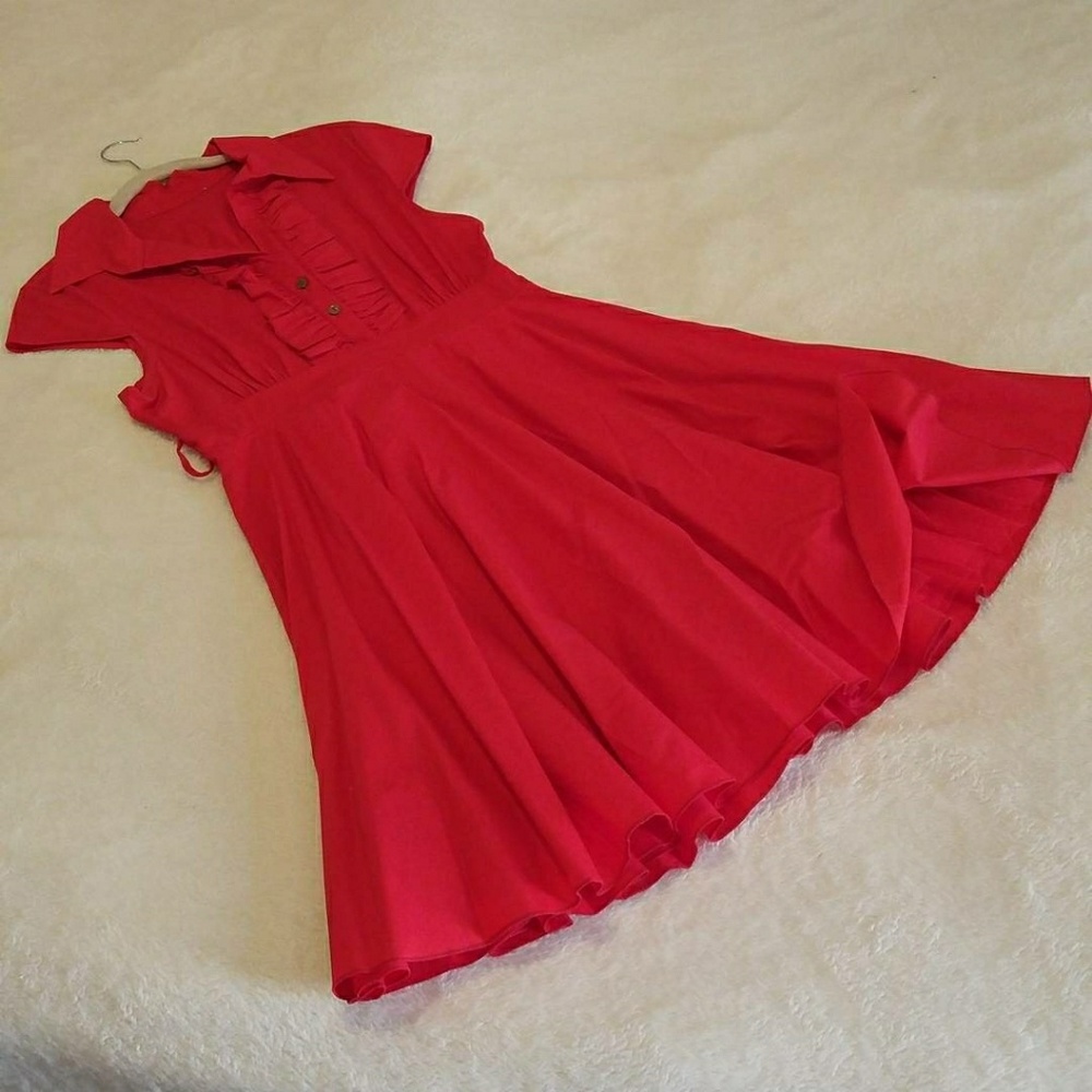 Red Rockabilly dress w/ tulle trimmed lining